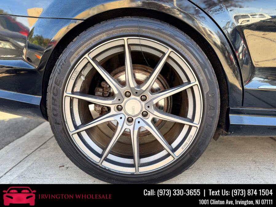 2011 Mercedes-Benz C-Class C300 Luxury photo