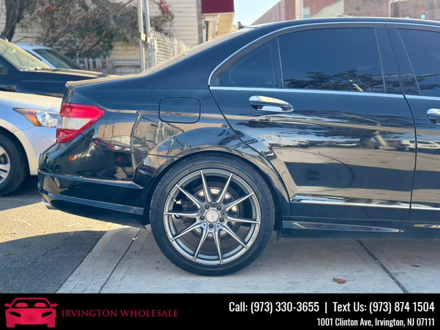 2011 Mercedes-Benz C-Class C300 Luxury photo