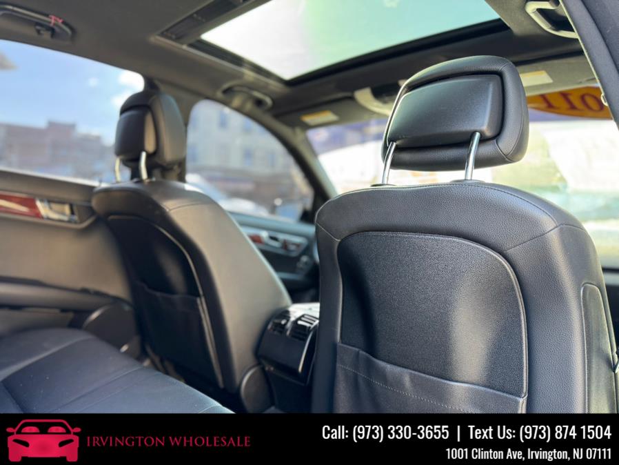 2011 Mercedes-Benz C-Class C300 Luxury photo