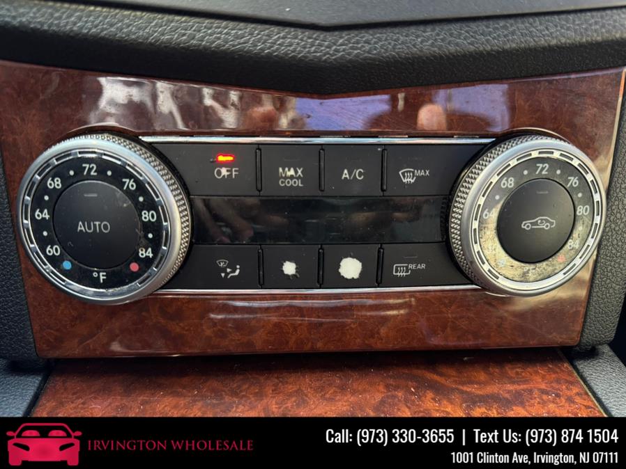2011 Mercedes-Benz C-Class C300 Luxury photo