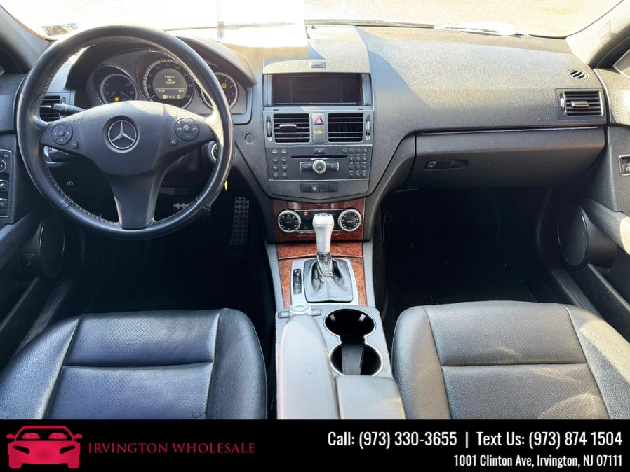 2011 Mercedes-Benz C-Class C300 Luxury photo