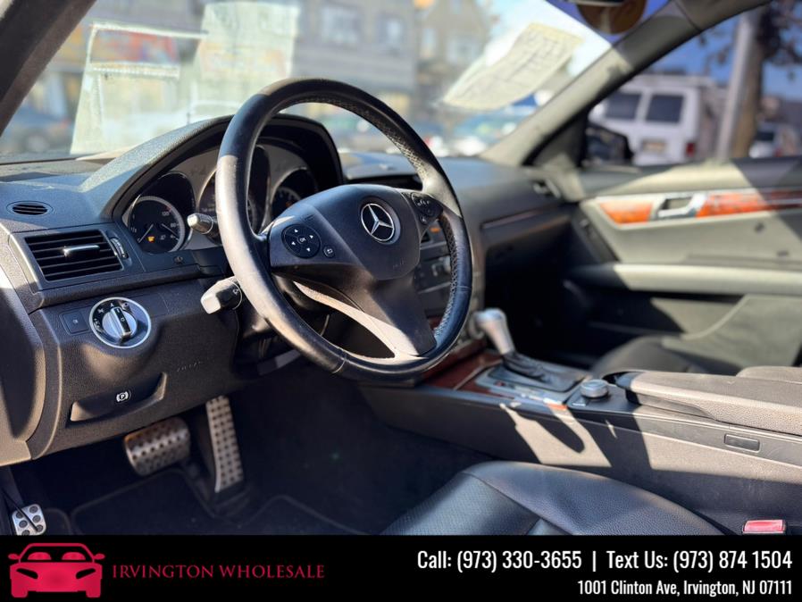 2011 Mercedes-Benz C-Class C300 Luxury photo