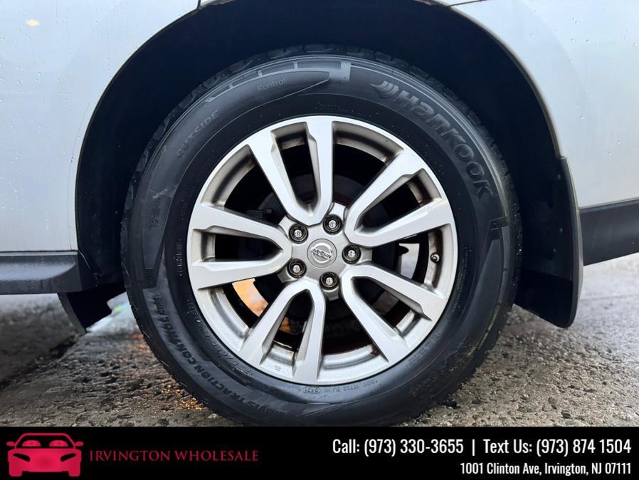 2015 Nissan Pathfinder 4WD 4dr S photo