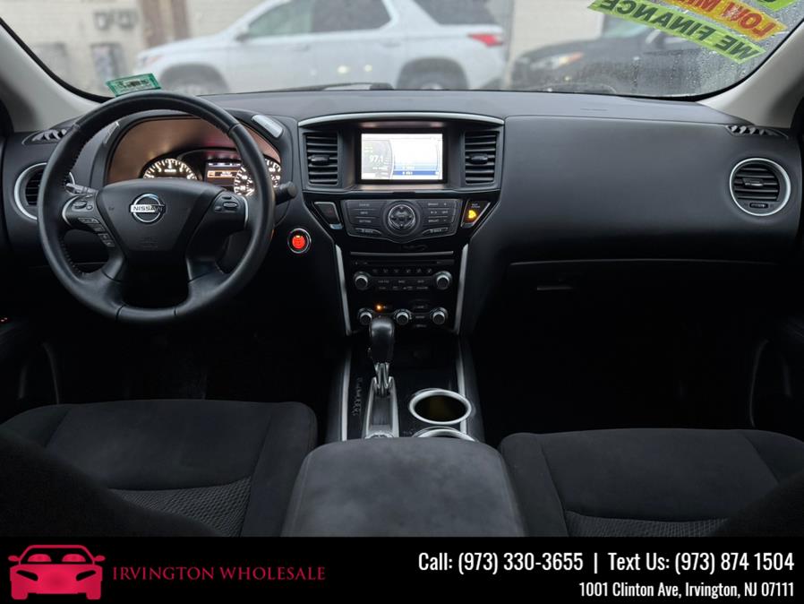 2015 Nissan Pathfinder 4WD 4dr S photo