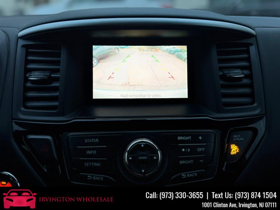 2015 Nissan Pathfinder 4WD 4dr S photo