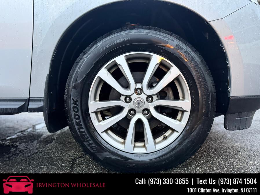 2015 Nissan Pathfinder 4WD 4dr S photo