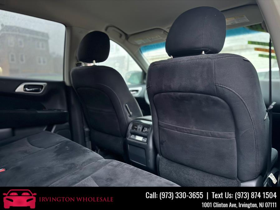 2015 Nissan Pathfinder 4WD 4dr S photo