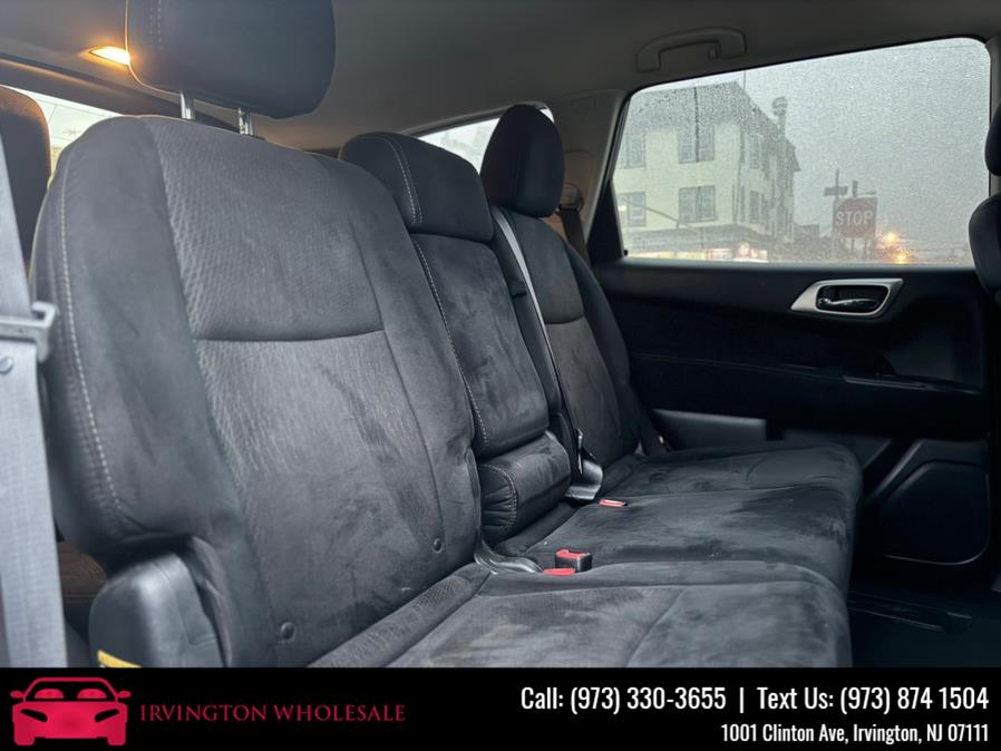 2015 Nissan Pathfinder 4WD 4dr S photo