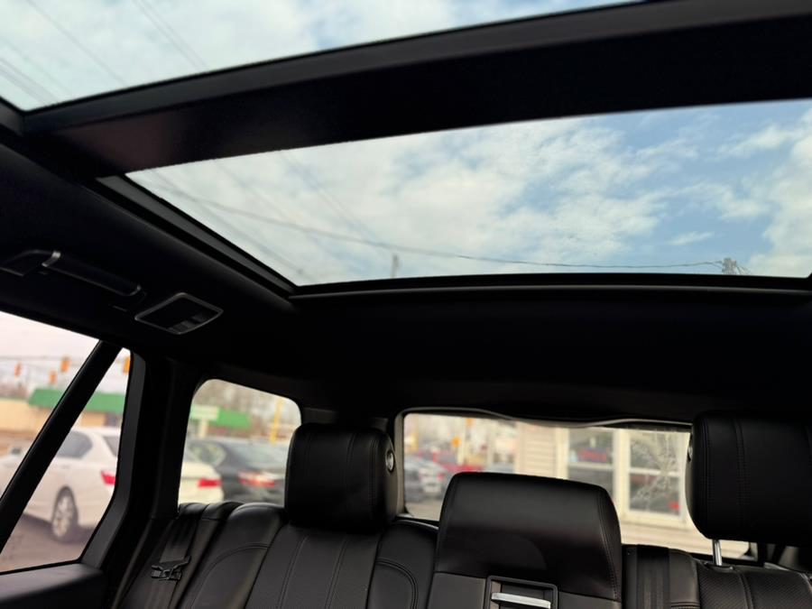 2016 Land Rover Range Rover 4WD 4dr Supercharged photo