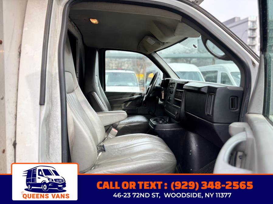 2011 Chevrolet Express 3500 3500 photo