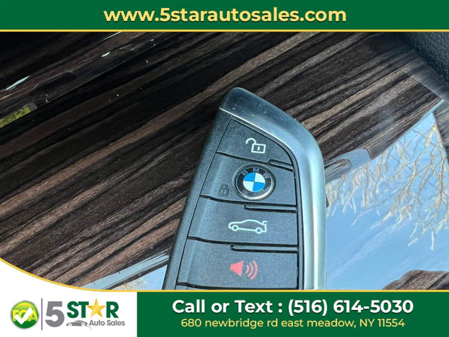 2022 BMW 5-Series 530i xDrive Sedan photo