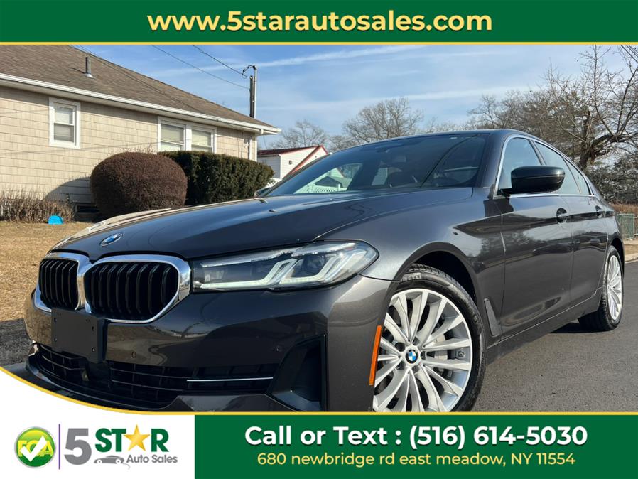 2022 BMW 5-Series 530i xDrive Sedan photo