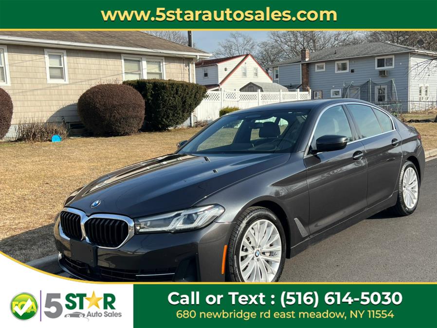 2022 BMW 5-Series 530i xDrive Sedan photo