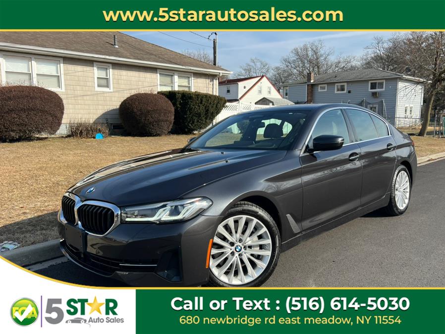 2022 BMW 5-Series 530i xDrive Sedan photo