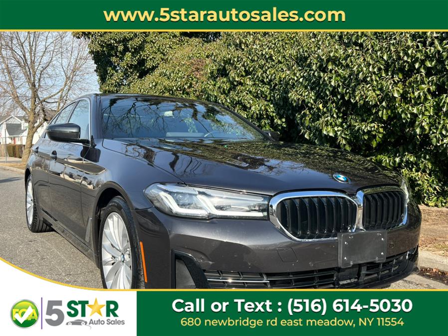 2022 BMW 5-Series 530i xDrive Sedan photo