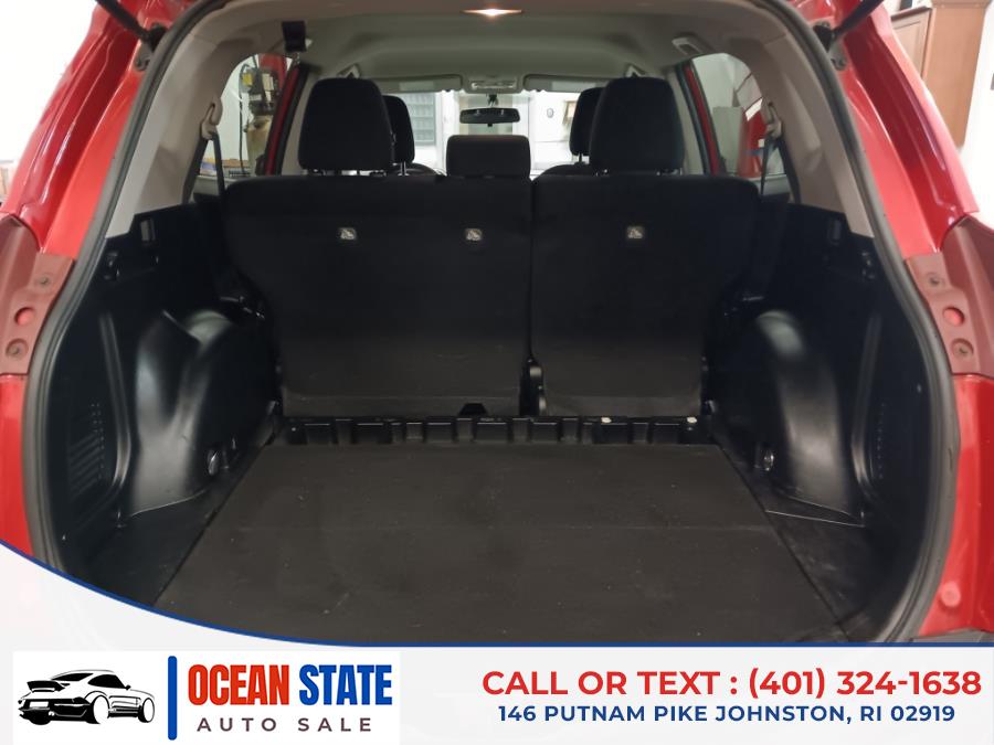 2015 Toyota RAV4 FWD 4dr LE (Natl) photo