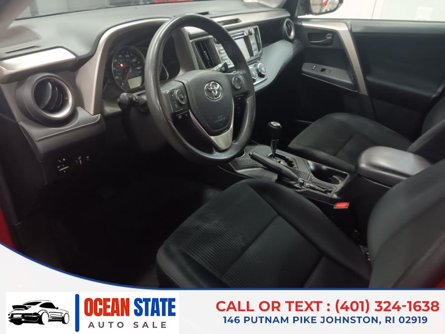2015 Toyota RAV4 FWD 4dr LE (Natl) photo