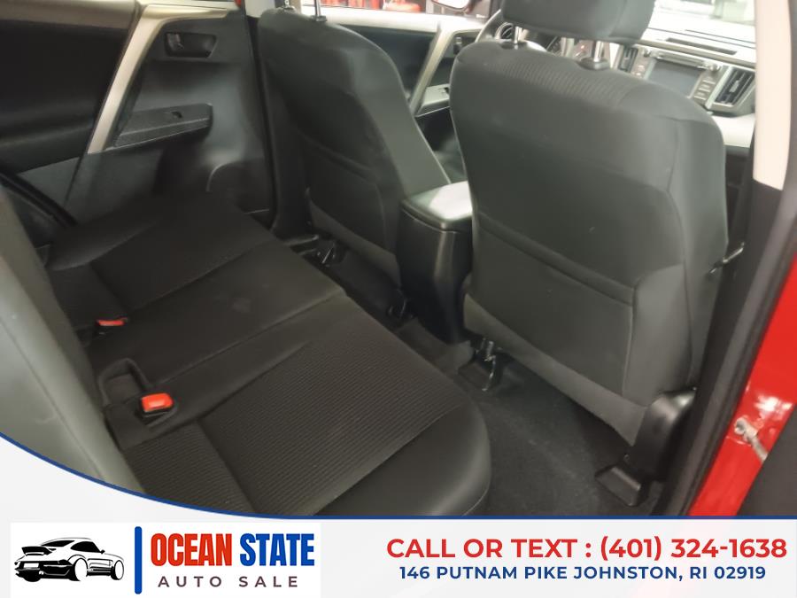 2015 Toyota RAV4 FWD 4dr LE (Natl) photo