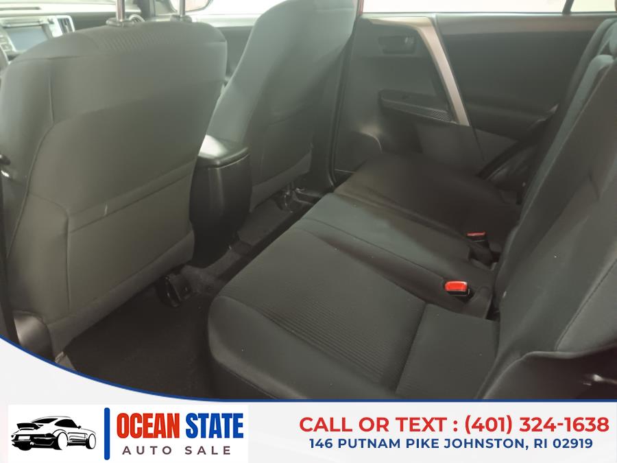 2015 Toyota RAV4 FWD 4dr LE (Natl) photo