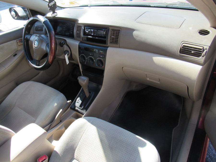 2005 Toyota Corolla CE photo