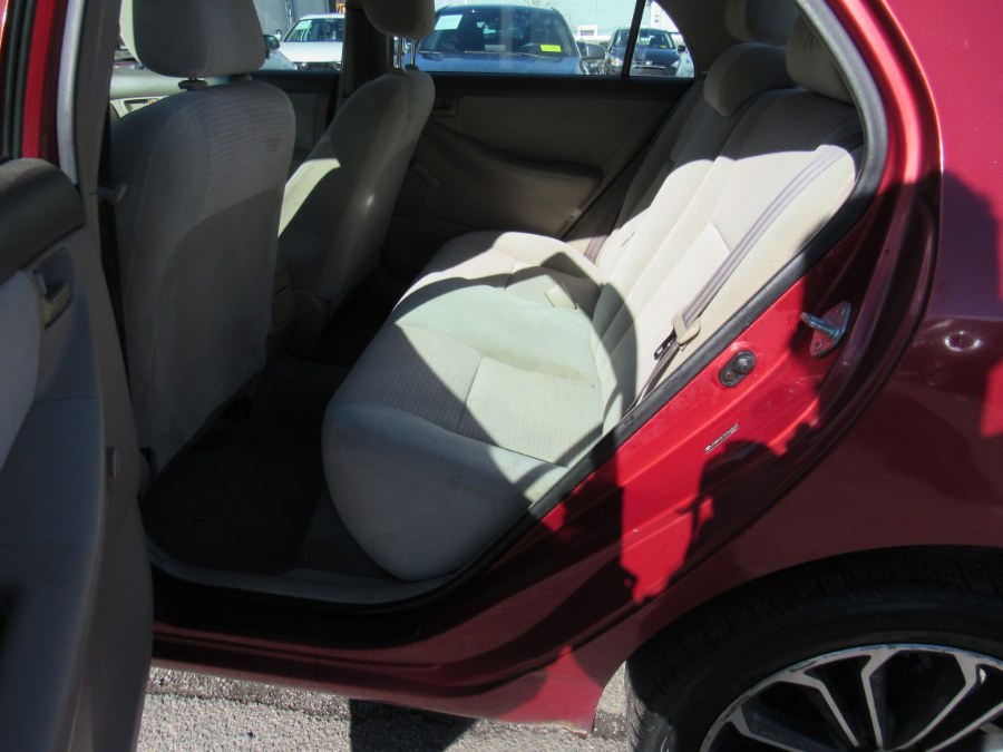 2005 Toyota Corolla CE photo