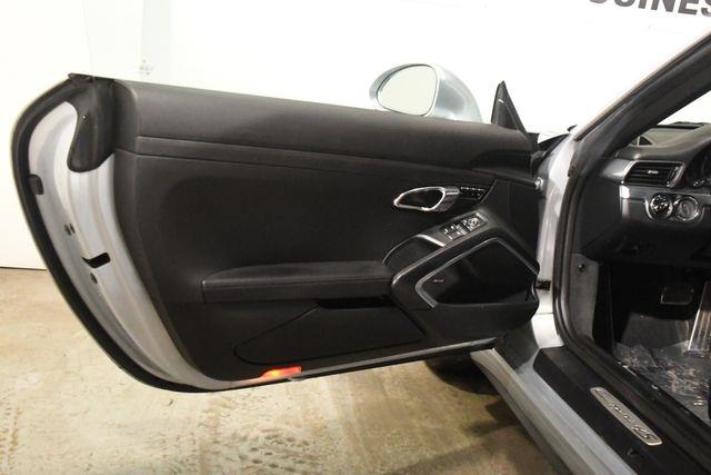 2016 Porsche 911 Carrera 4S photo