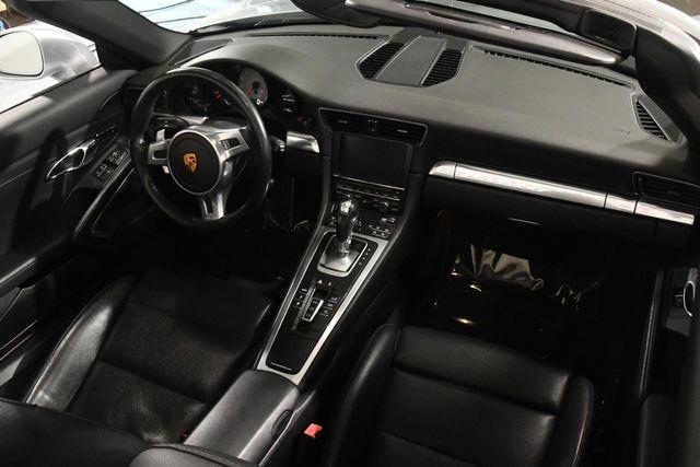 2016 Porsche 911 Carrera 4S photo