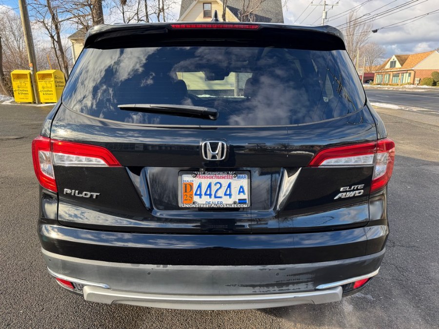 2022 Honda Pilot Elite AWD photo