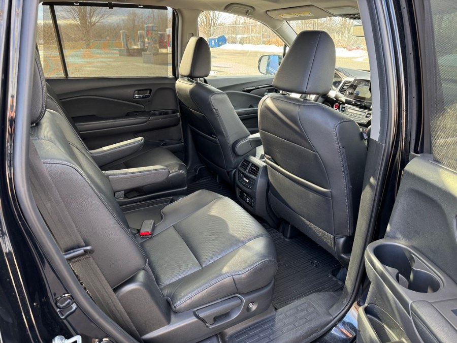 2022 Honda Pilot Elite AWD photo