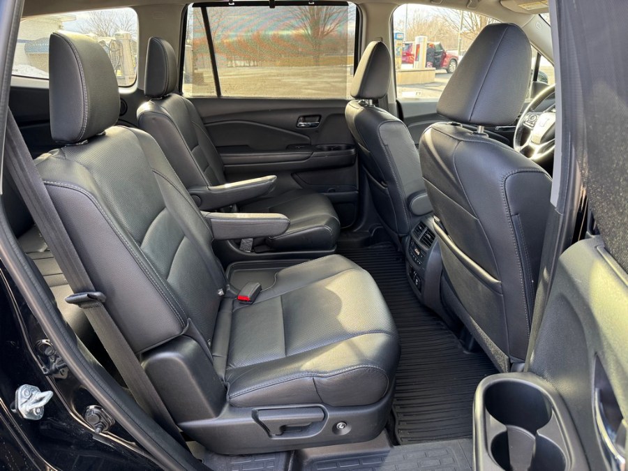 2022 Honda Pilot Elite AWD photo