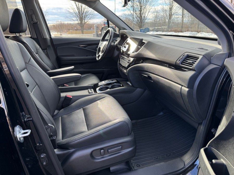 2022 Honda Pilot Elite AWD photo