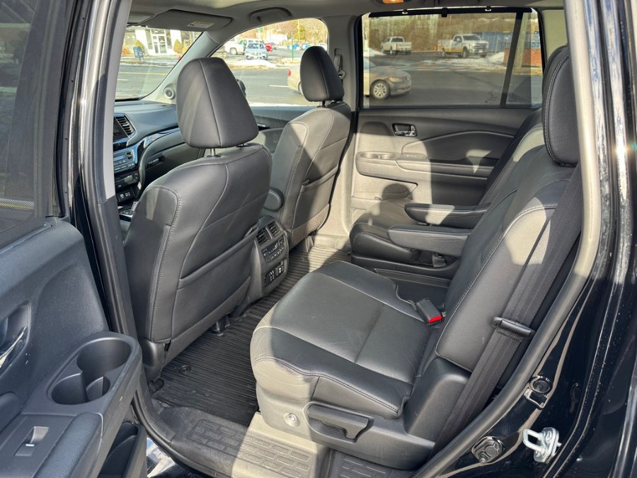 2022 Honda Pilot Elite AWD photo