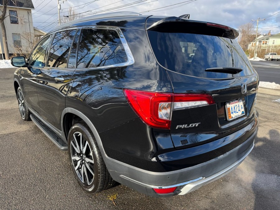 2022 Honda Pilot Elite AWD photo