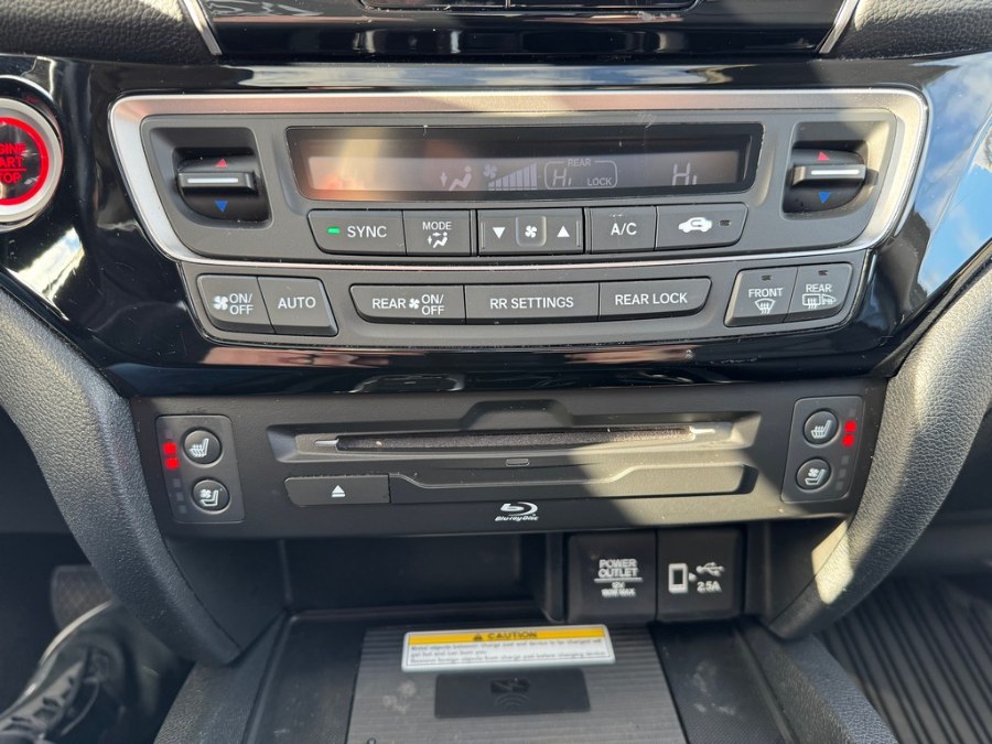2022 Honda Pilot Elite AWD photo