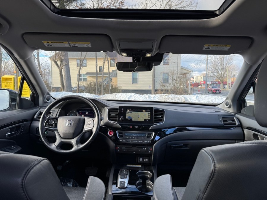 2022 Honda Pilot Elite AWD photo
