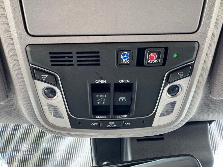 2022 Honda Pilot Elite AWD photo