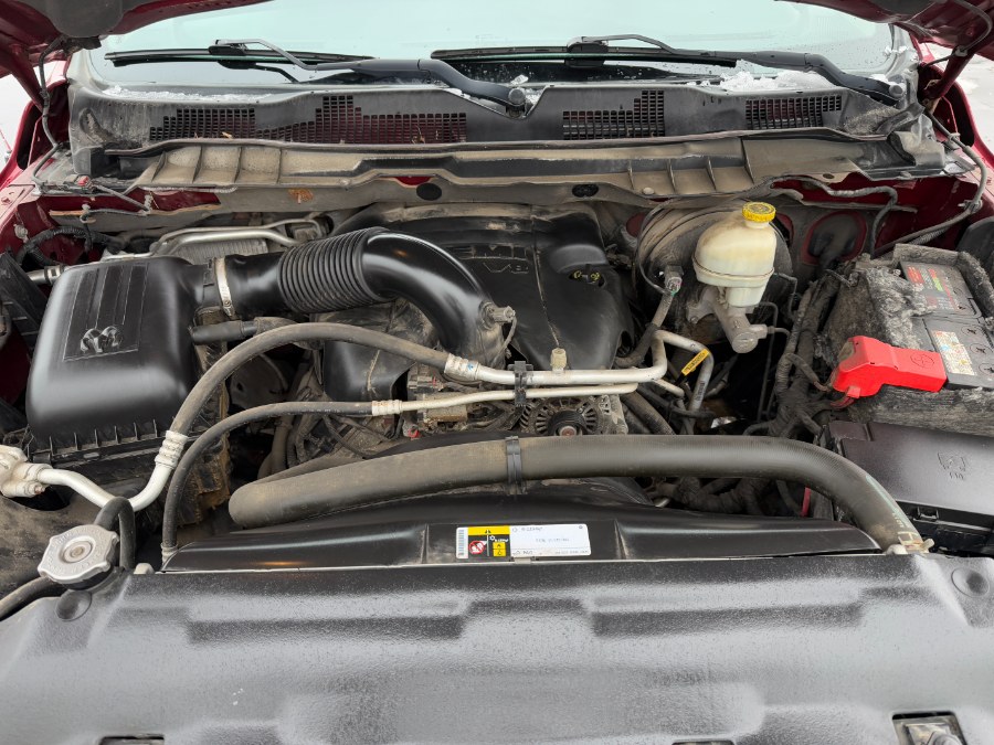 2015 RAM 1500 4WD Crew Cab 140.5