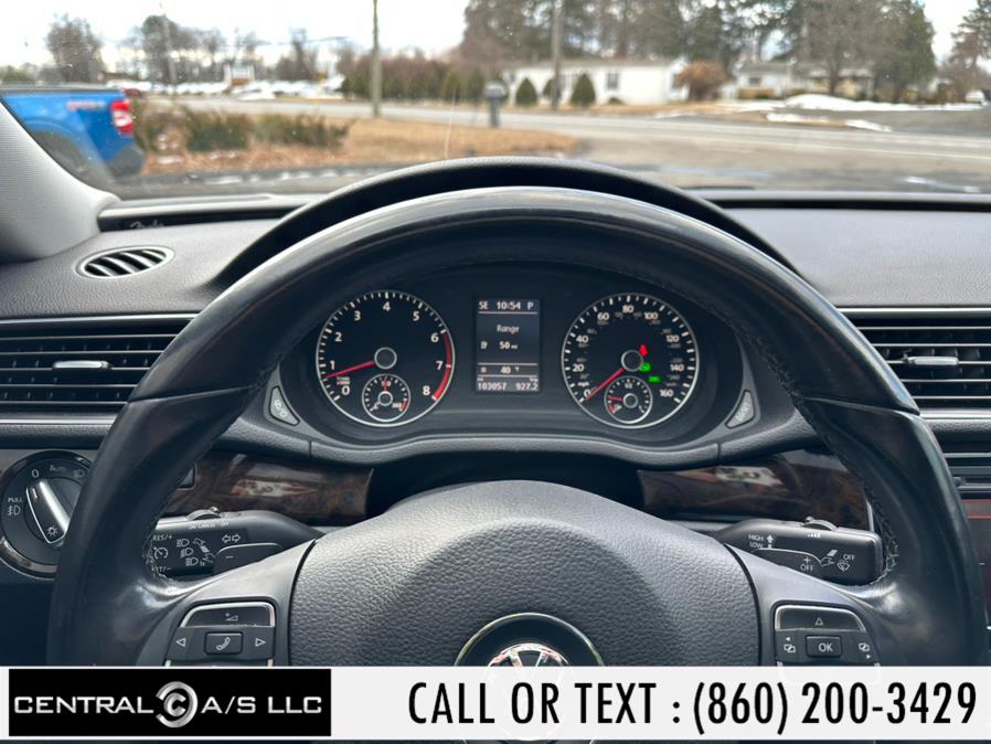 2015 Volkswagen Passat 4dr Sdn 3.6L V6 DSG SEL Premiu photo