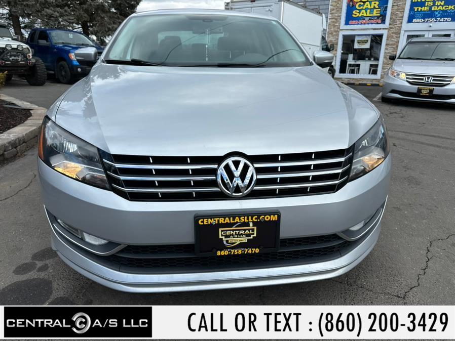 2015 Volkswagen Passat 4dr Sdn 3.6L V6 DSG SEL Premiu photo
