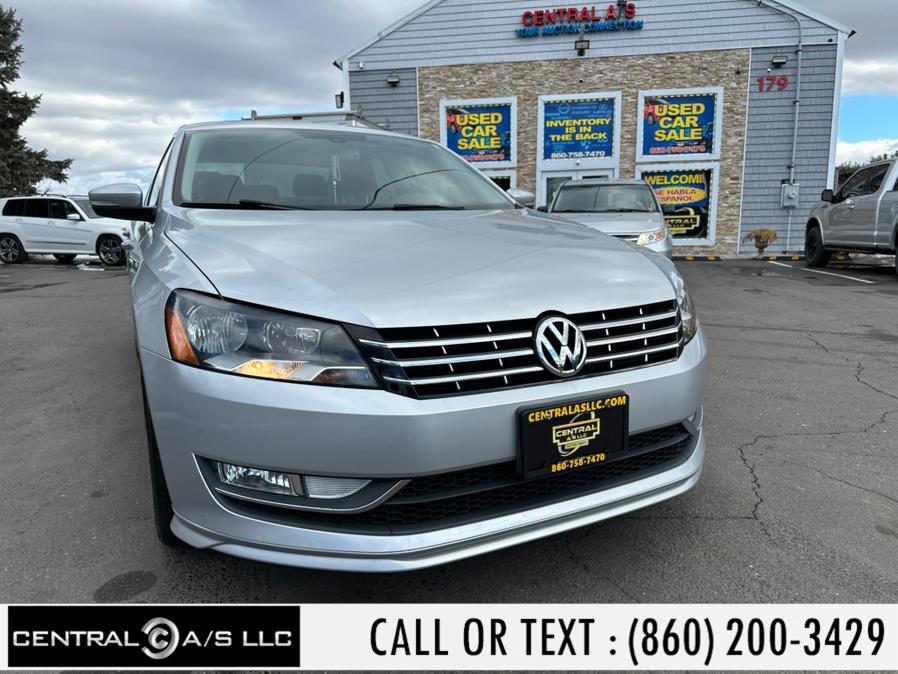 2015 Volkswagen Passat 4dr Sdn 3.6L V6 DSG SEL Premiu photo