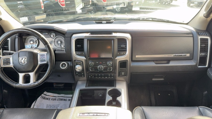 2015 RAM 1500 4WD Crew Cab 140.5