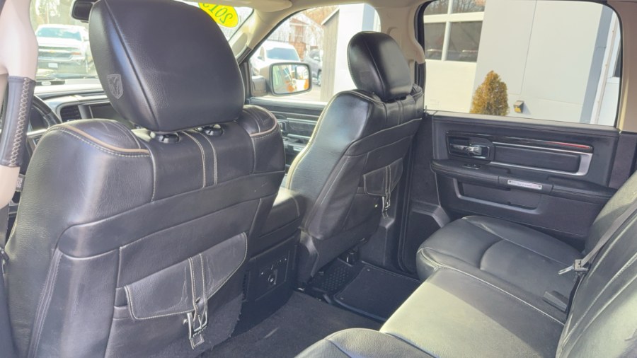 2015 RAM 1500 4WD Crew Cab 140.5