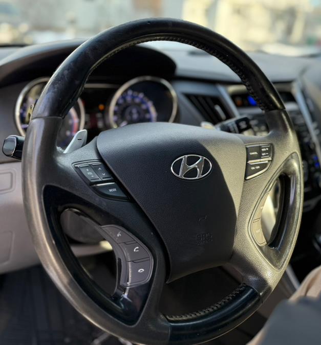2011 Hyundai Sonata SE 2.0T photo