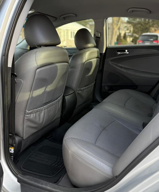 2011 Hyundai Sonata SE 2.0T photo