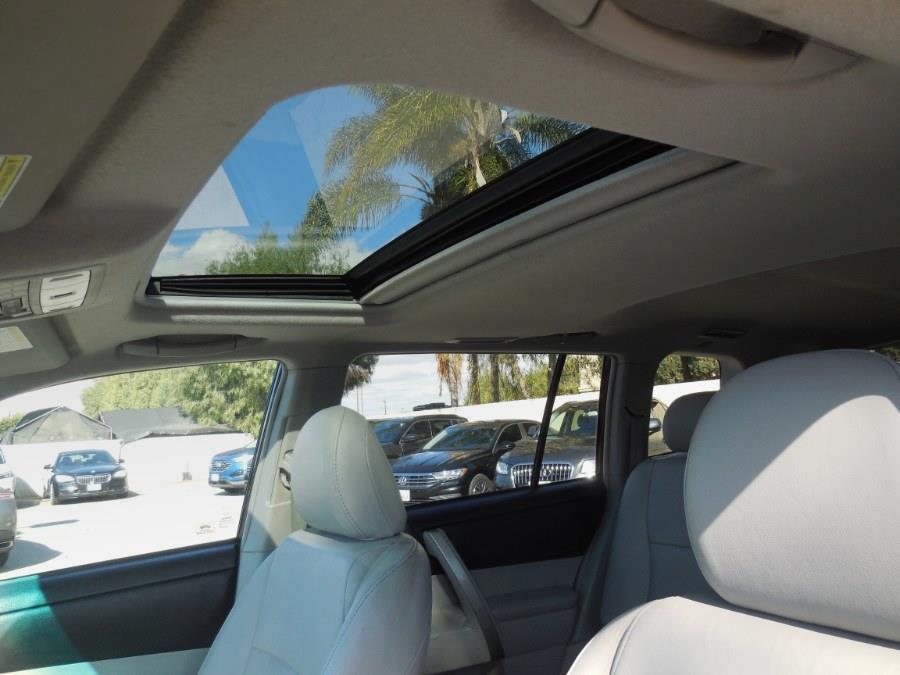 2011 Toyota Highlander photo