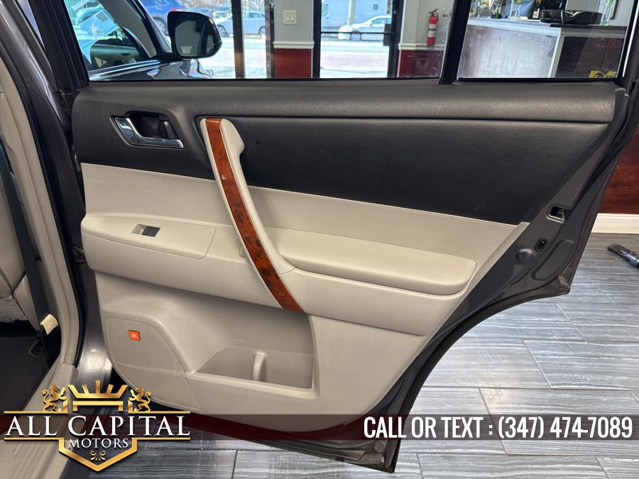 2012 Toyota Highlander Limited photo
