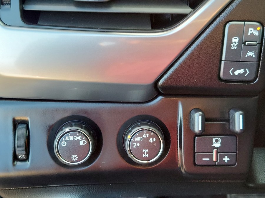 2016 Chevrolet Tahoe 4WD 4dr LT photo