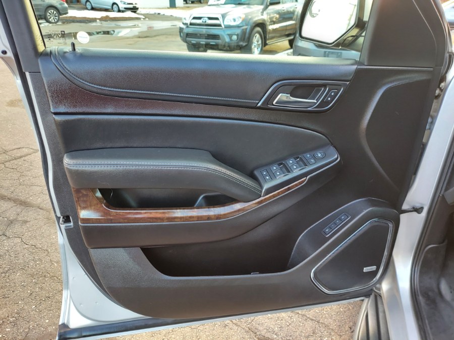 2016 Chevrolet Tahoe 4WD 4dr LT photo