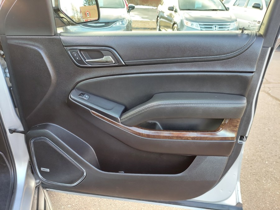 2016 Chevrolet Tahoe 4WD 4dr LT photo