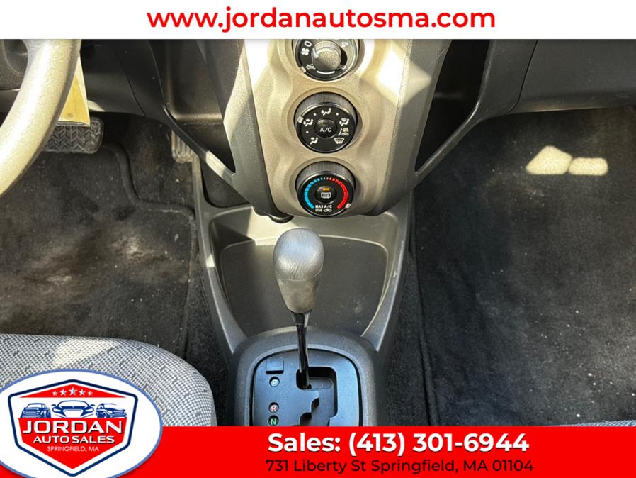 2009 Toyota Yaris S photo
